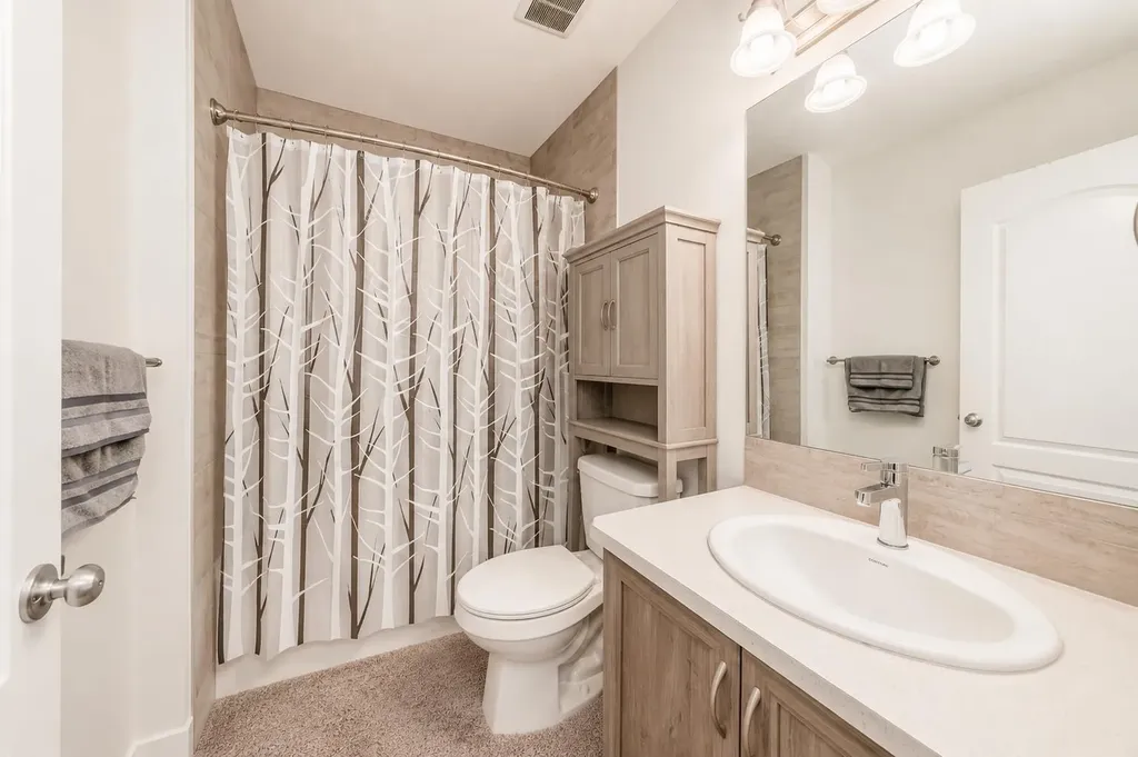 571 Seton Circle SE Calgary AB T3M 3G8