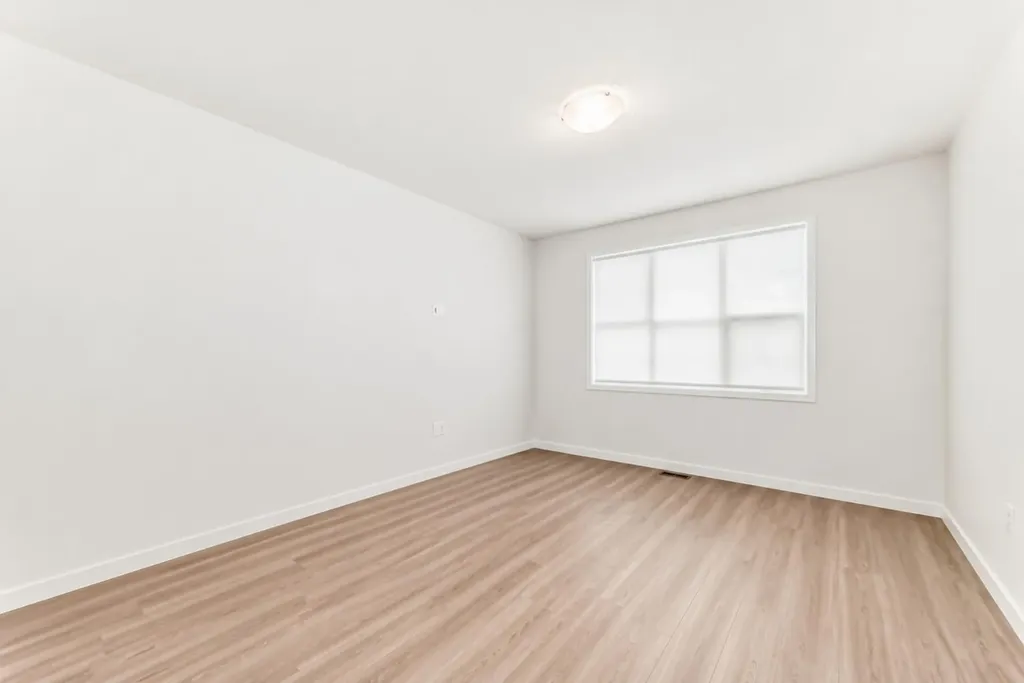 571 Seton Circle SE Calgary AB T3M 3G8
