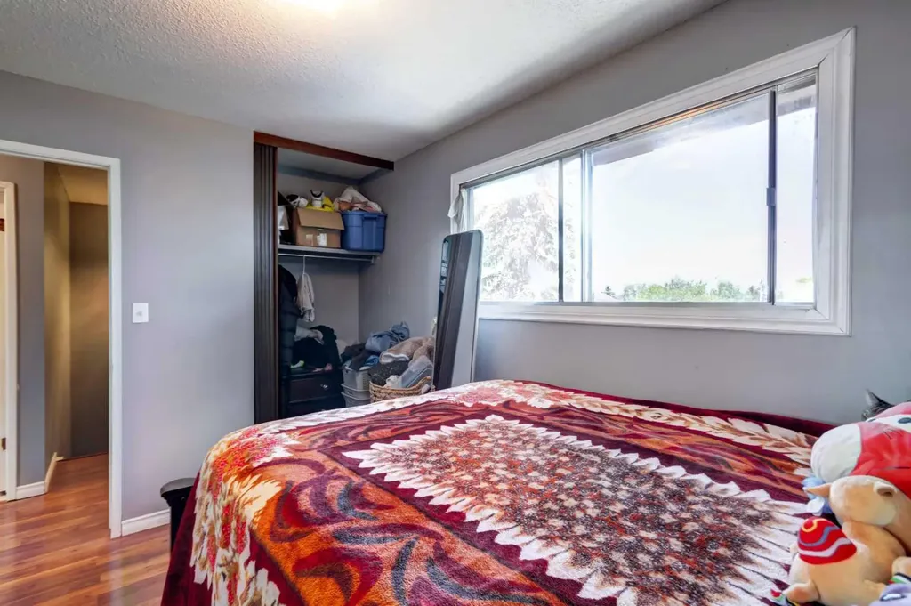 131 Dovertree Place SE Calgary AB T2B 2K3