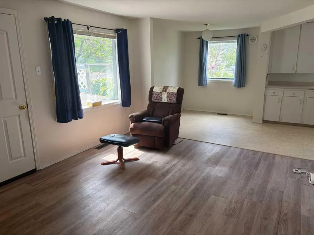 4815 46 Avenue Spirit River AB T0H 3G0
