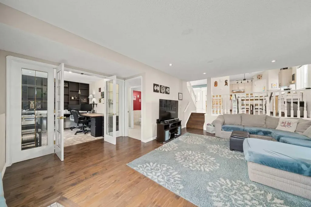 233 Coverdale Road NE Calgary AB T3K 4J5