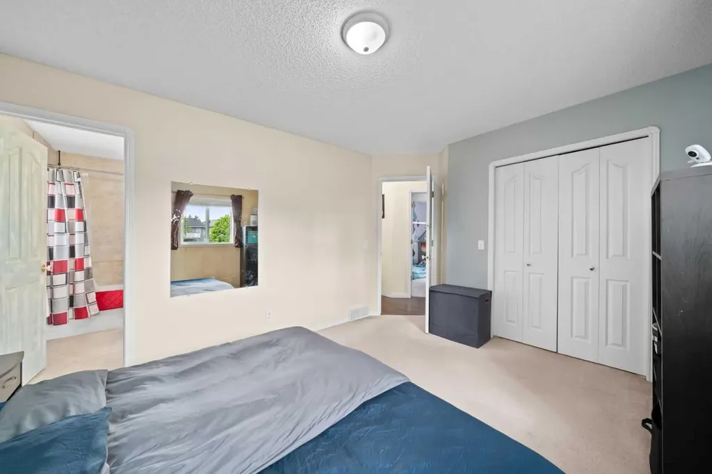 233 Coverdale Road NE Calgary AB T3K 4J5