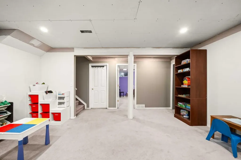 233 Coverdale Road NE Calgary AB T3K 4J5