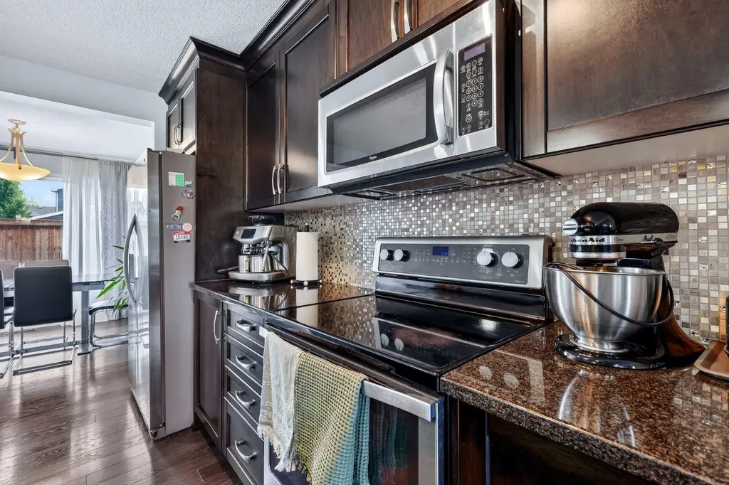 58 Auburn Crest Green SE Calgary AB T3M 0Z2