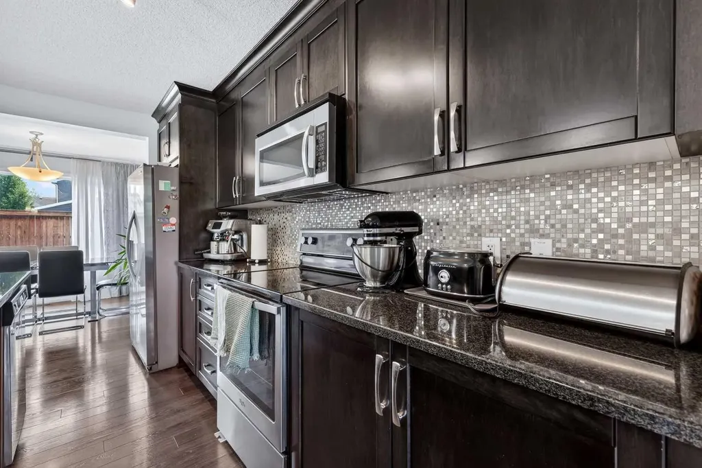 58 Auburn Crest Green SE Calgary AB T3M 0Z2