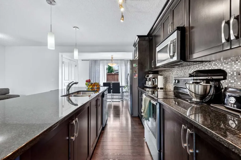 58 Auburn Crest Green SE Calgary AB T3M 0Z2