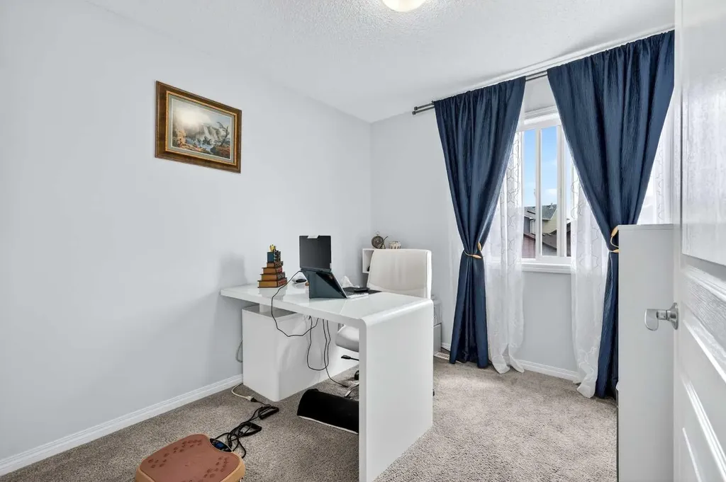 58 Auburn Crest Green SE Calgary AB T3M 0Z2