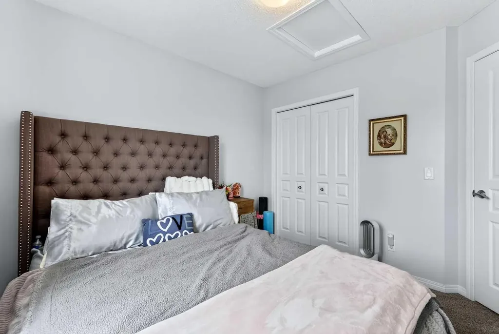 58 Auburn Crest Green SE Calgary AB T3M 0Z2