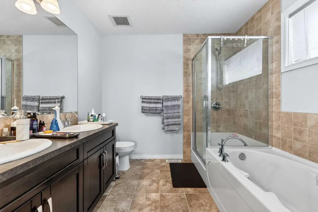 58 Auburn Crest Green SE Calgary AB T3M 0Z2