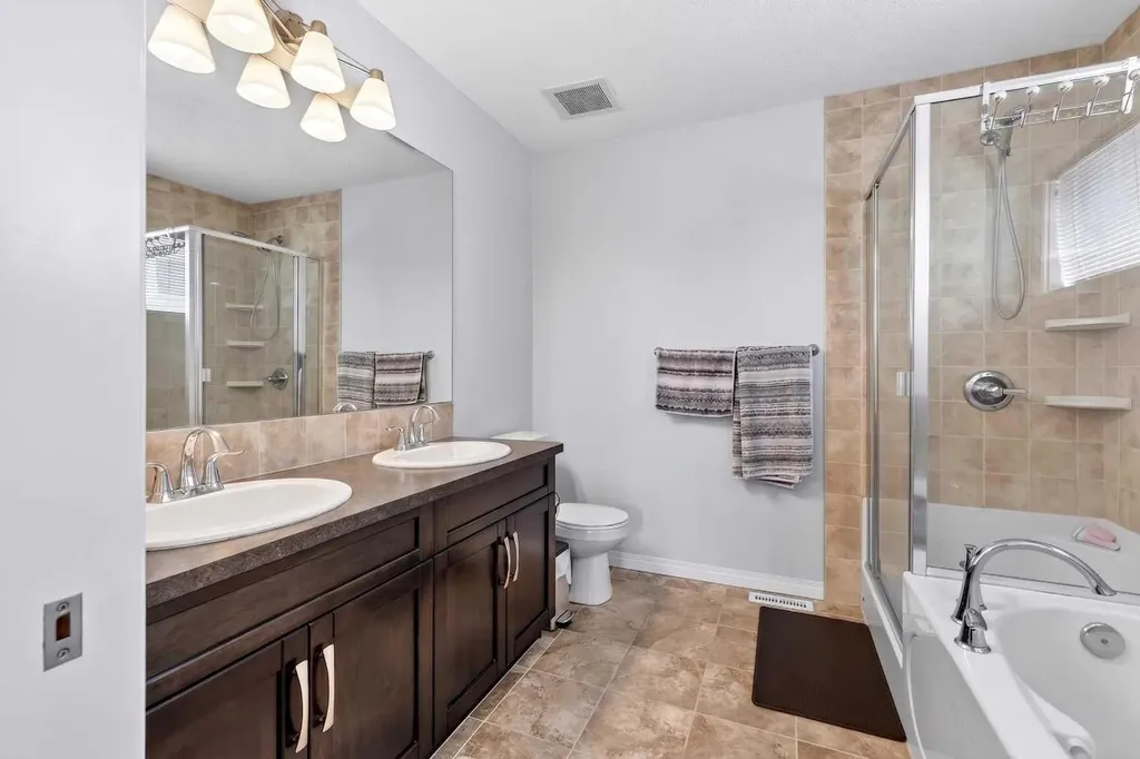 58 Auburn Crest Green SE Calgary AB T3M 0Z2