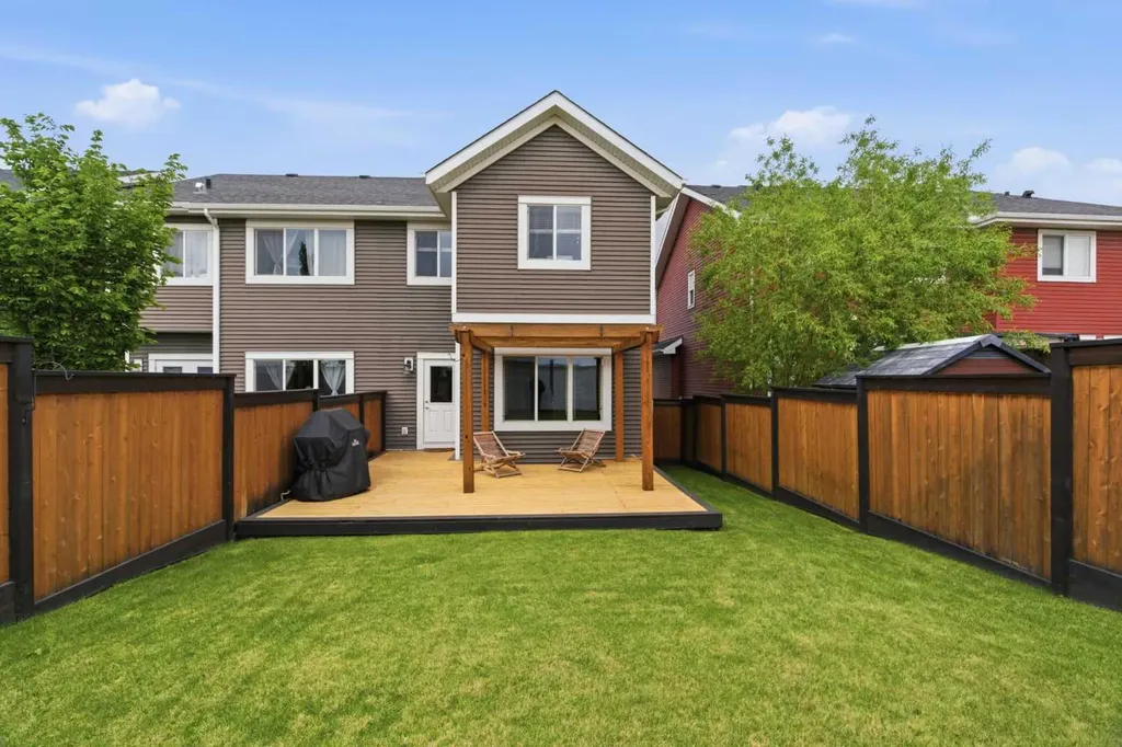 414 River Heights Crescent Cochrane AB T4C 0T9