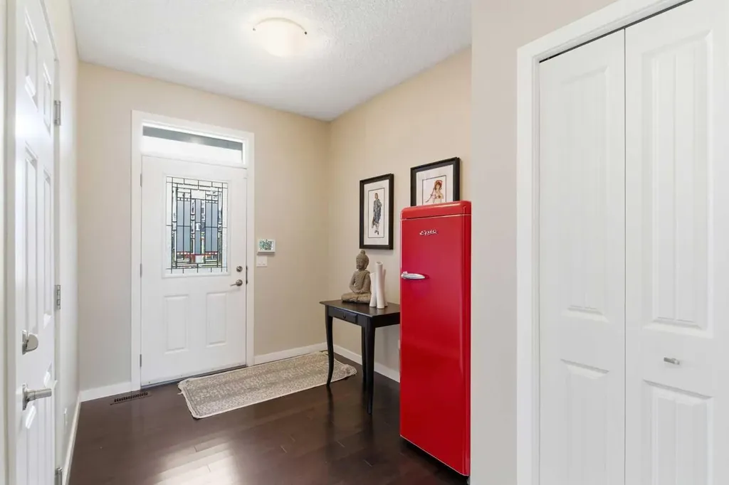 414 River Heights Crescent Cochrane AB T4C 0T9
