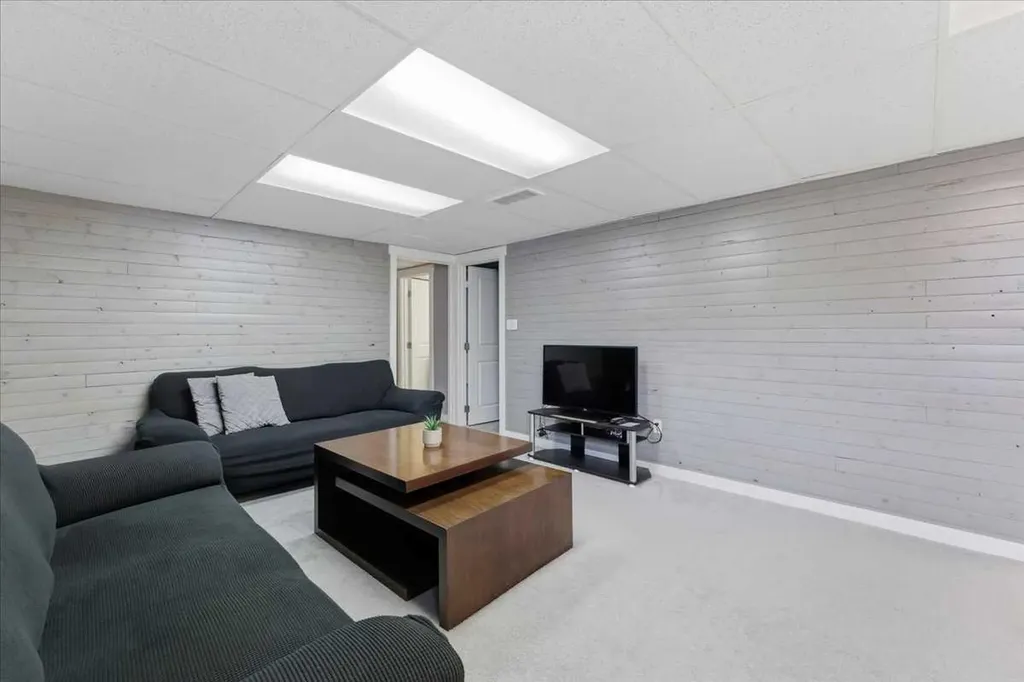 6603 Malvern Road NE Calgary AB T2A 5C3