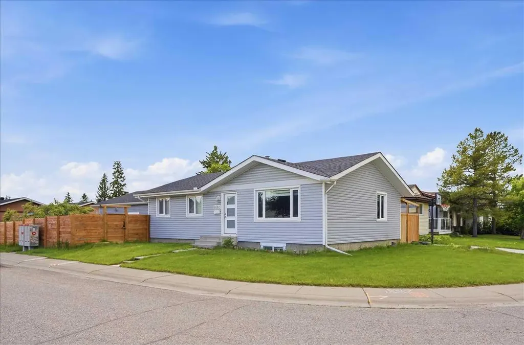 6603 Malvern Road NE Calgary AB T2A 5C3