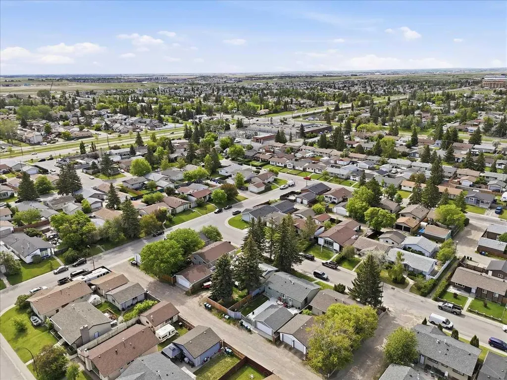 6603 Malvern Road NE Calgary AB T2A 5C3
