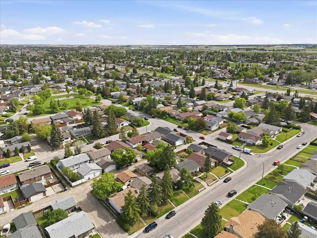 6603 Malvern Road NE Calgary AB T2A 5C3