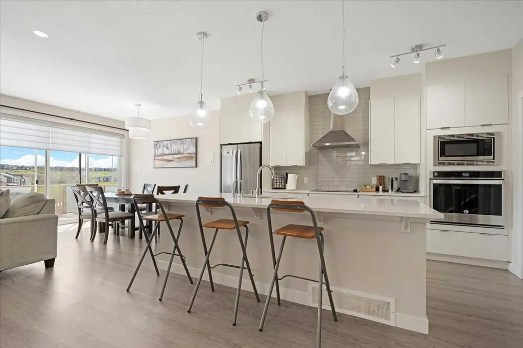 89 Sage Bluff Rise NW Calgary AB T3R 1T4