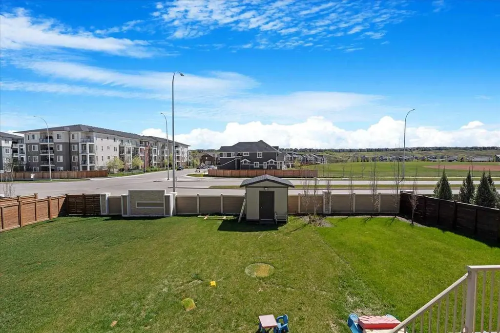 89 Sage Bluff Rise NW Calgary AB T3R 1T4