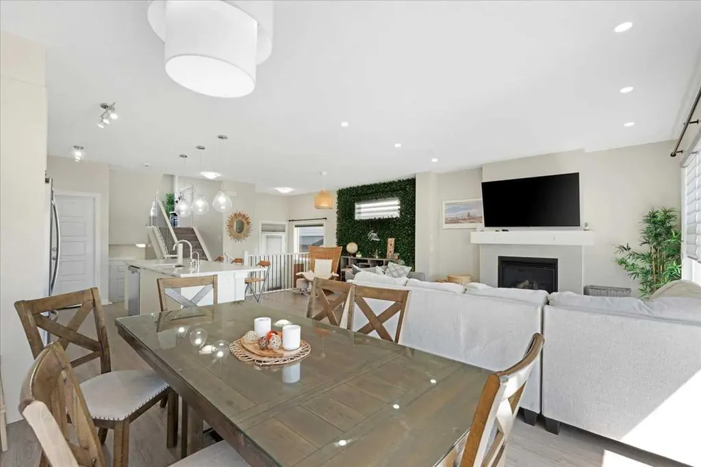 89 Sage Bluff Rise NW Calgary AB T3R 1T4