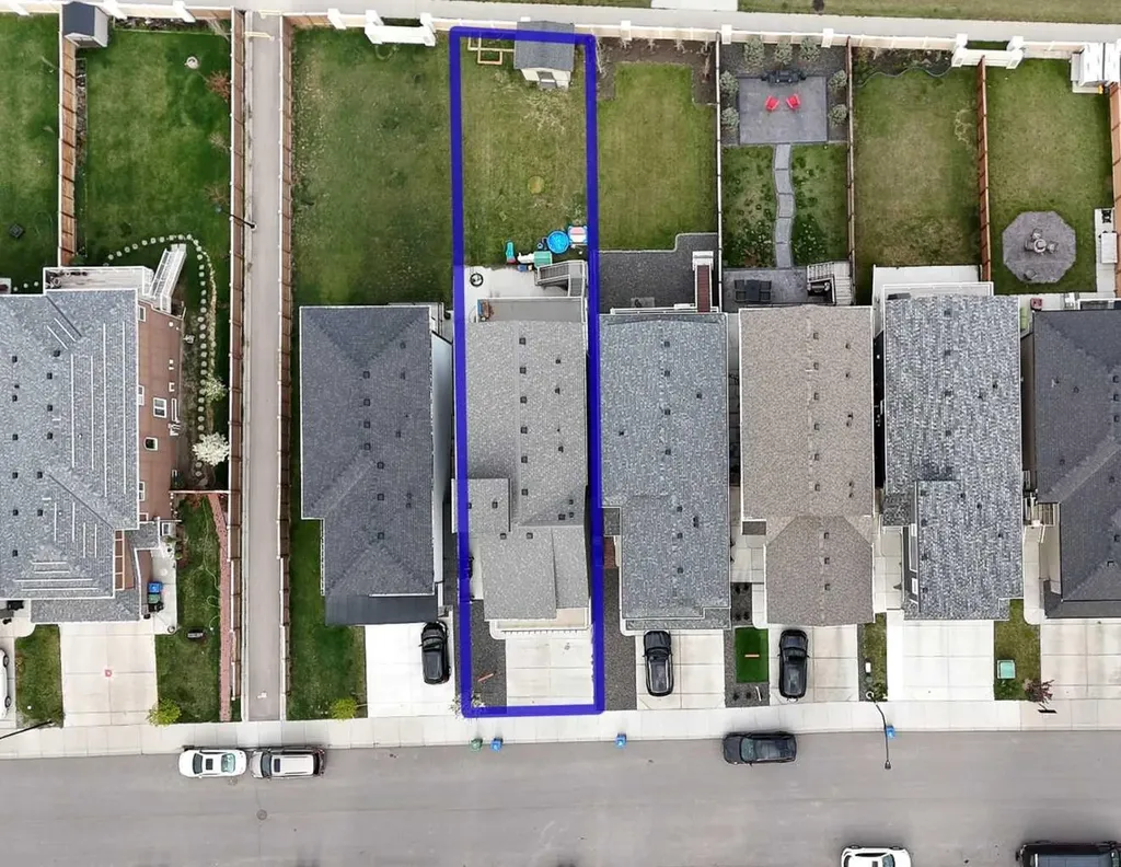 89 Sage Bluff Rise NW Calgary AB T3R 1T4