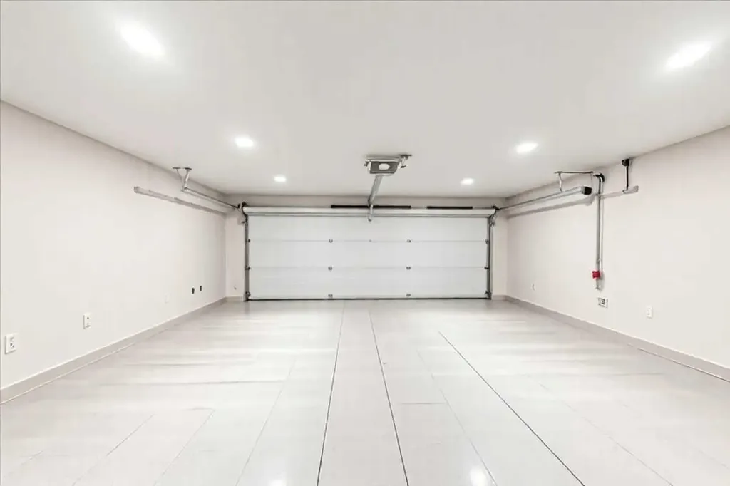 89 Sage Bluff Rise NW Calgary AB T3R 1T4