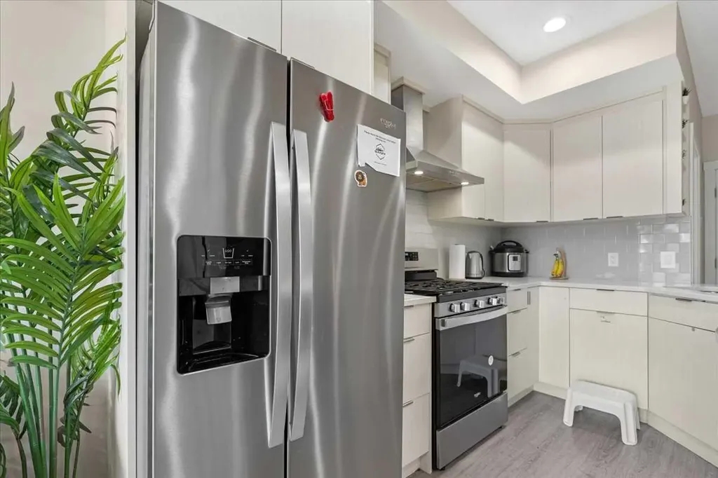 89 Sage Bluff Rise NW Calgary AB T3R 1T4