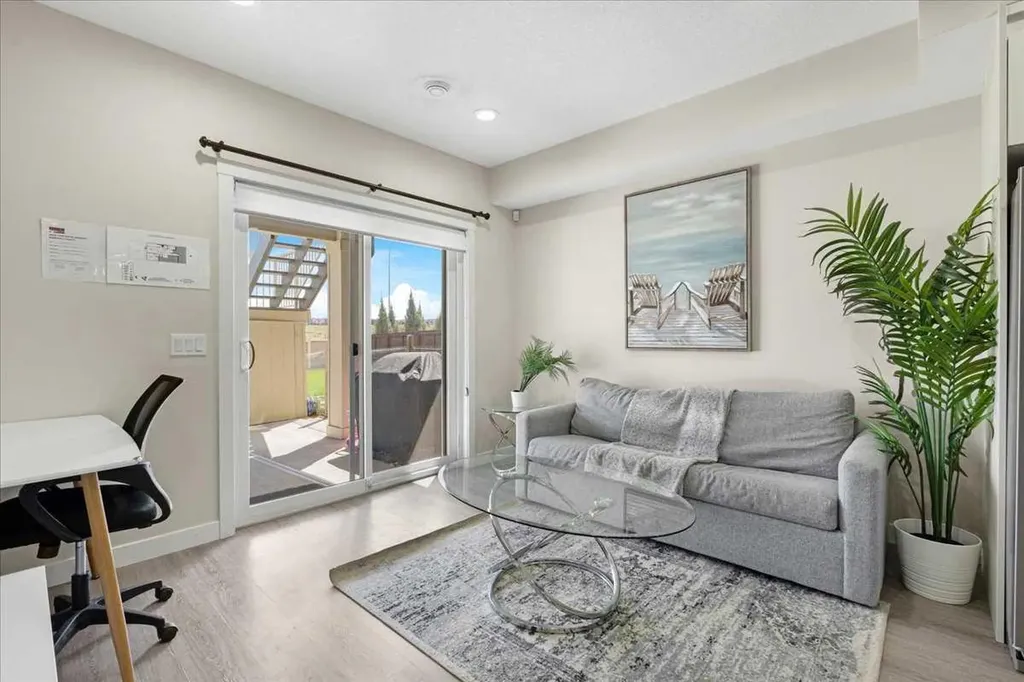 89 Sage Bluff Rise NW Calgary AB T3R 1T4