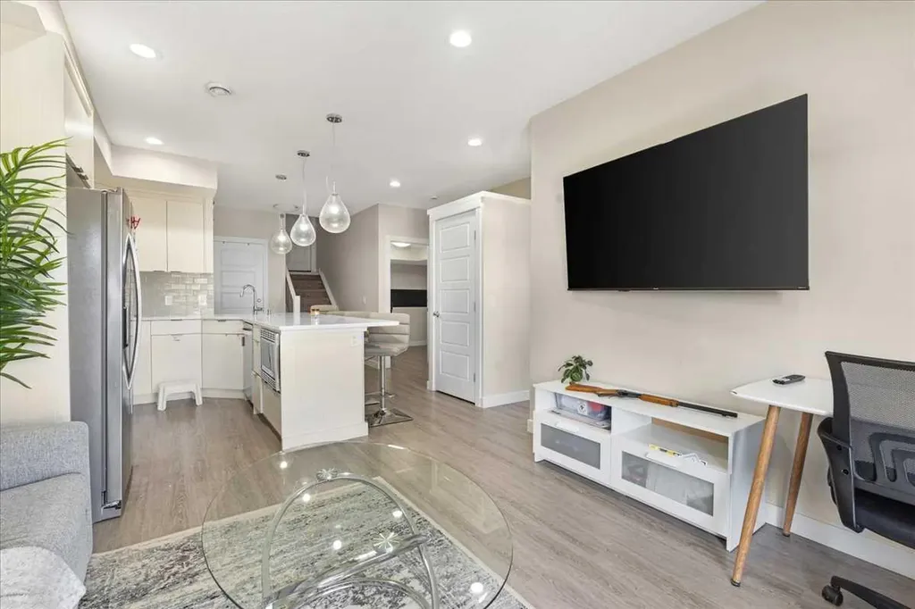 89 Sage Bluff Rise NW Calgary AB T3R 1T4