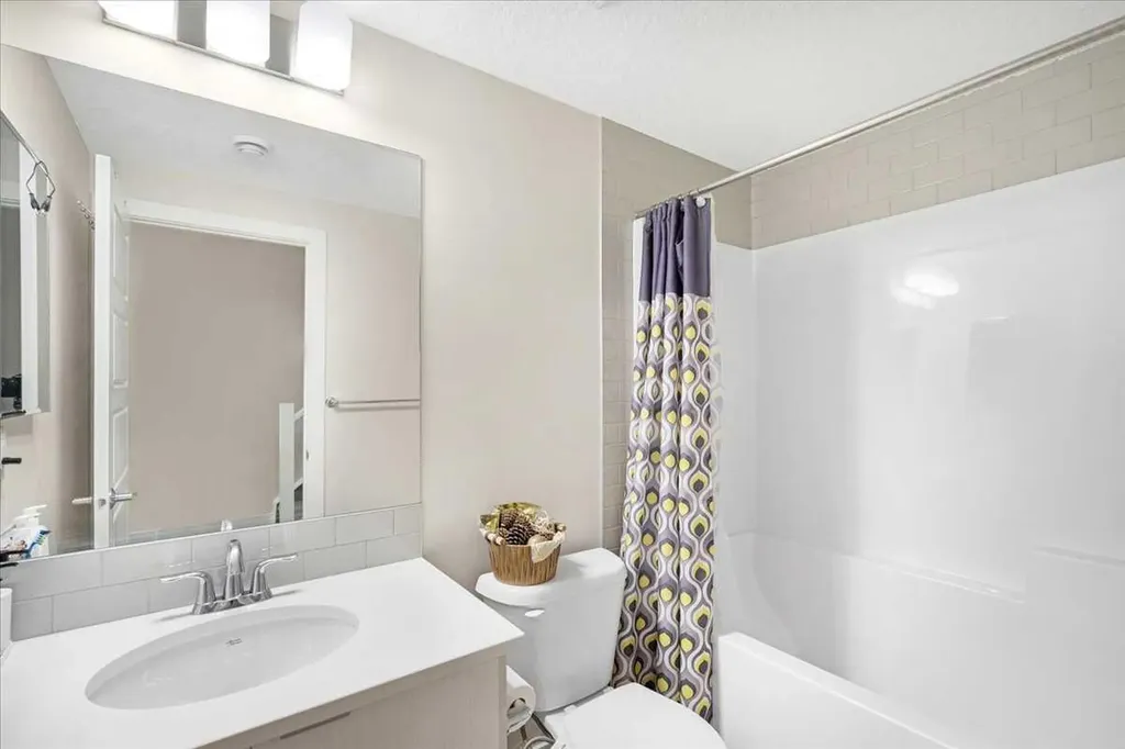89 Sage Bluff Rise NW Calgary AB T3R 1T4