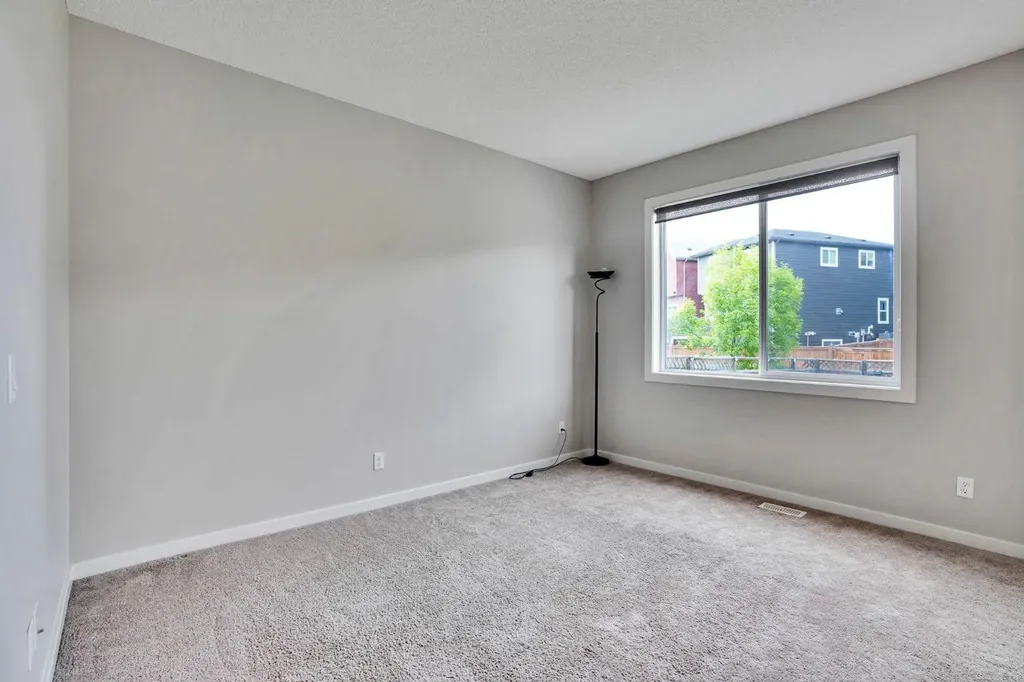 531 Evansborough Way NW Calgary AB T3P 0M8