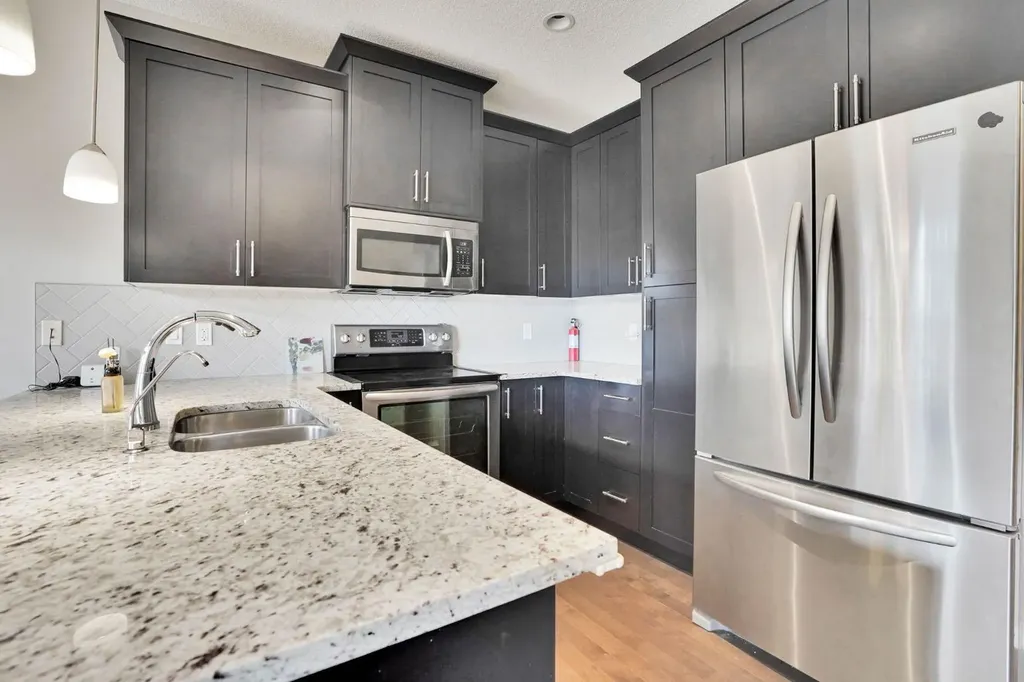 531 Evansborough Way NW Calgary AB T3P 0M8