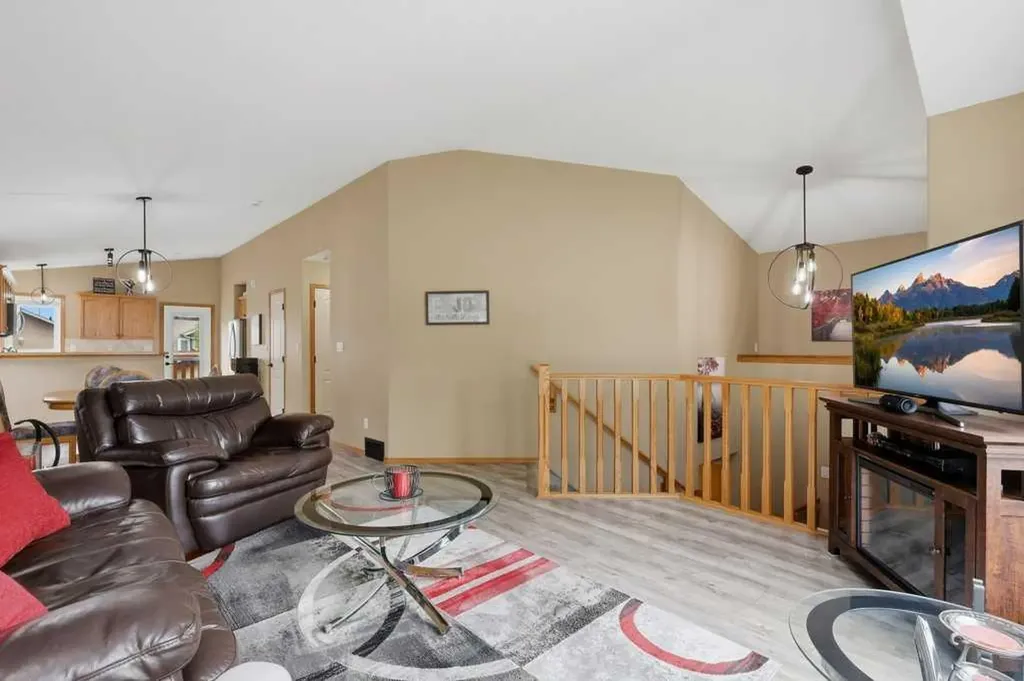 300 Lancaster Drive Red Deer AB T4R 3R7