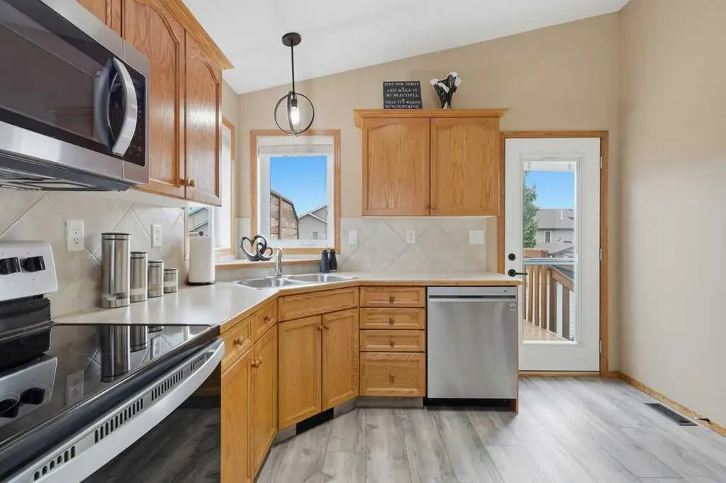 300 Lancaster Drive Red Deer AB T4R 3R7