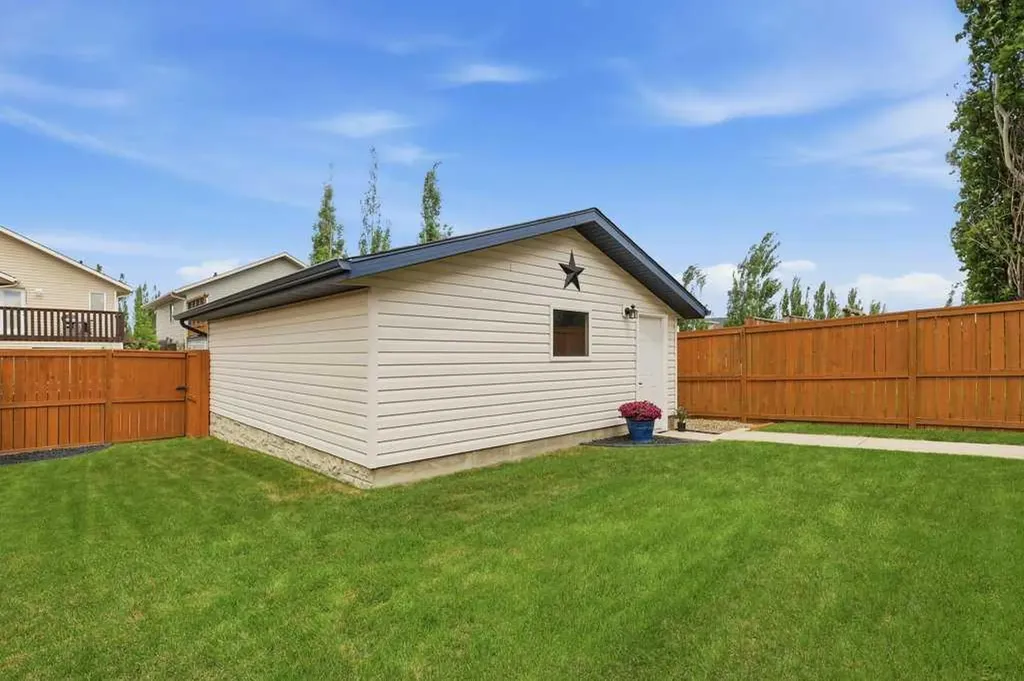 300 Lancaster Drive Red Deer AB T4R 3R7