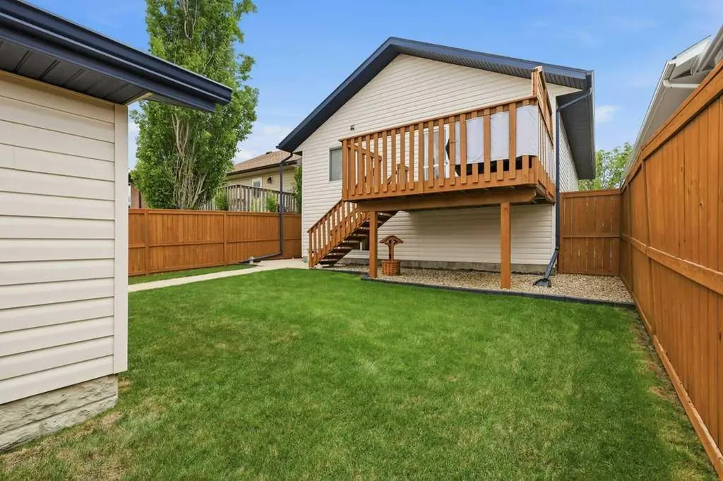 300 Lancaster Drive Red Deer AB T4R 3R7
