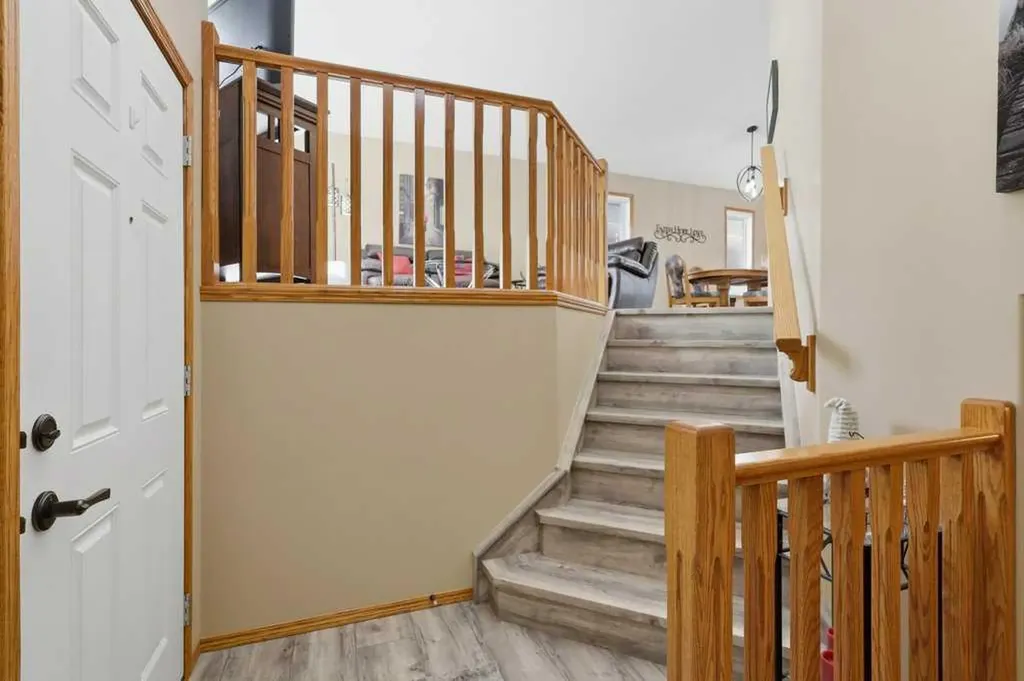 300 Lancaster Drive Red Deer AB T4R 3R7