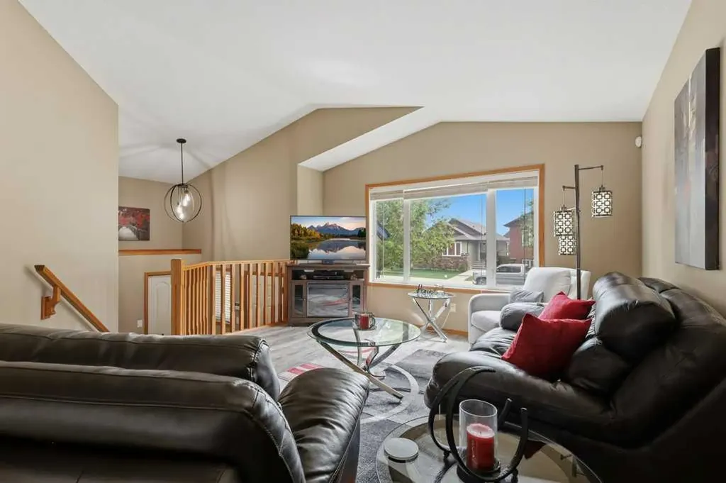 300 Lancaster Drive Red Deer AB T4R 3R7