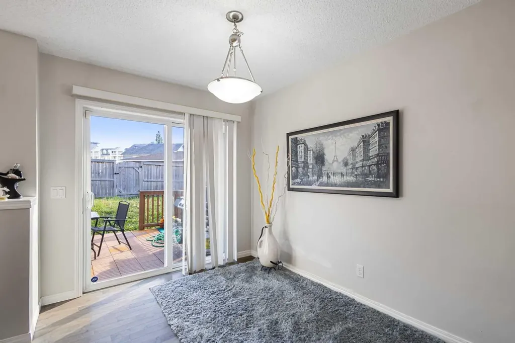 69 Auburn Crest Lane SE Calgary AB T3M 0Z1