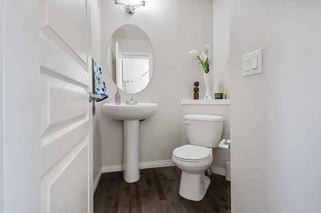69 Auburn Crest Lane SE Calgary AB T3M 0Z1