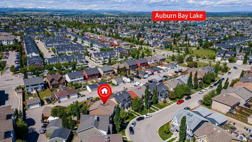 69 Auburn Crest Lane SE Calgary AB T3M 0Z1