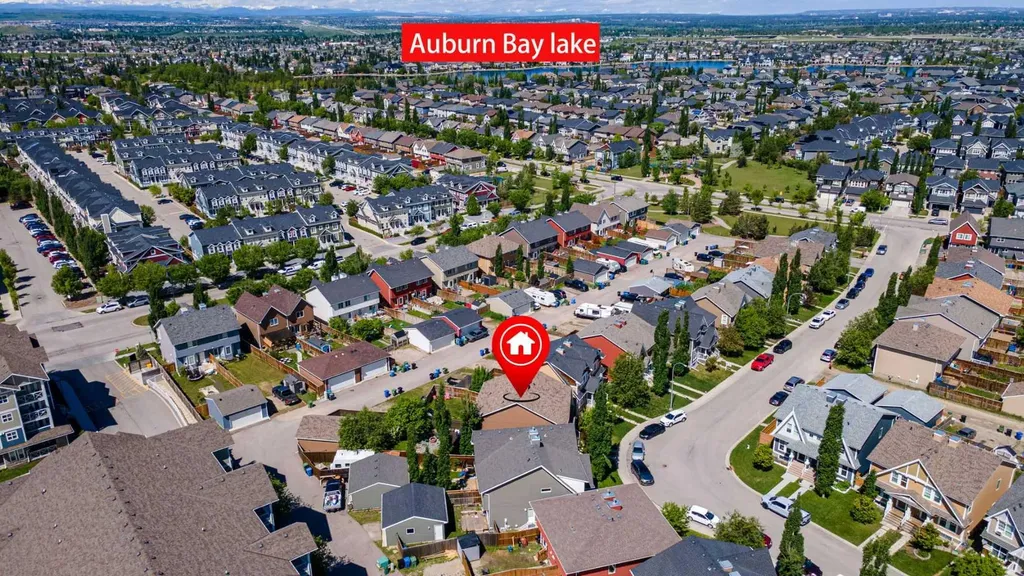 69 Auburn Crest Lane SE Calgary AB T3M 0Z1