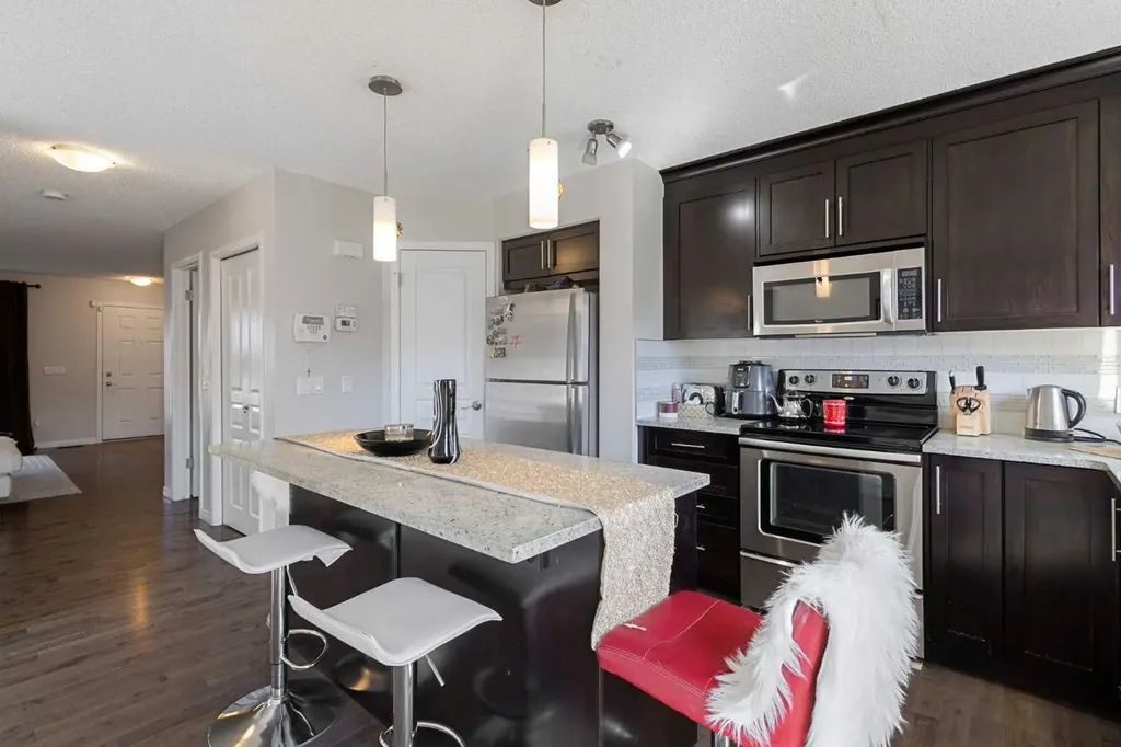 69 Auburn Crest Lane SE Calgary AB T3M 0Z1