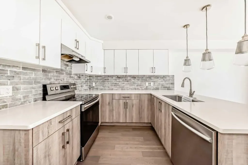 1632 20 Avenue NW Calgary AB T2M 1G8