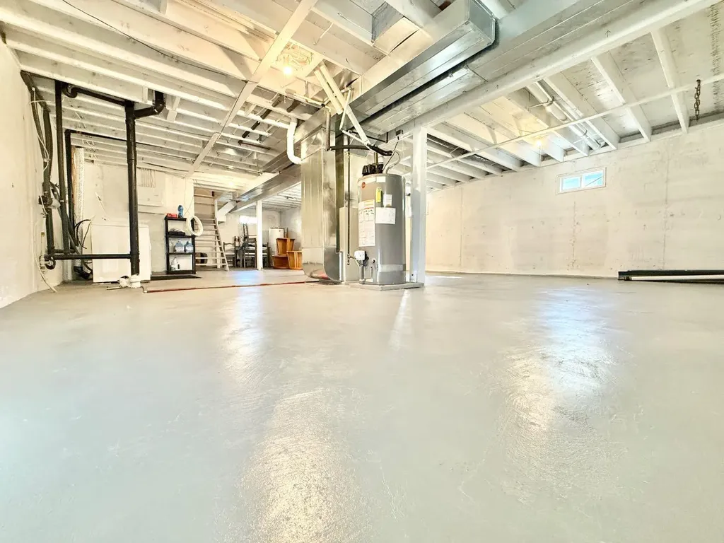 66 2 Avenue E Tilley AB T0J 3K0