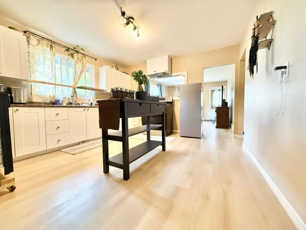 66 2 Avenue E Tilley AB T0J 3K0