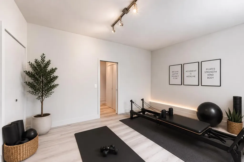2124 17 Street SW Calgary AB T2T4M4