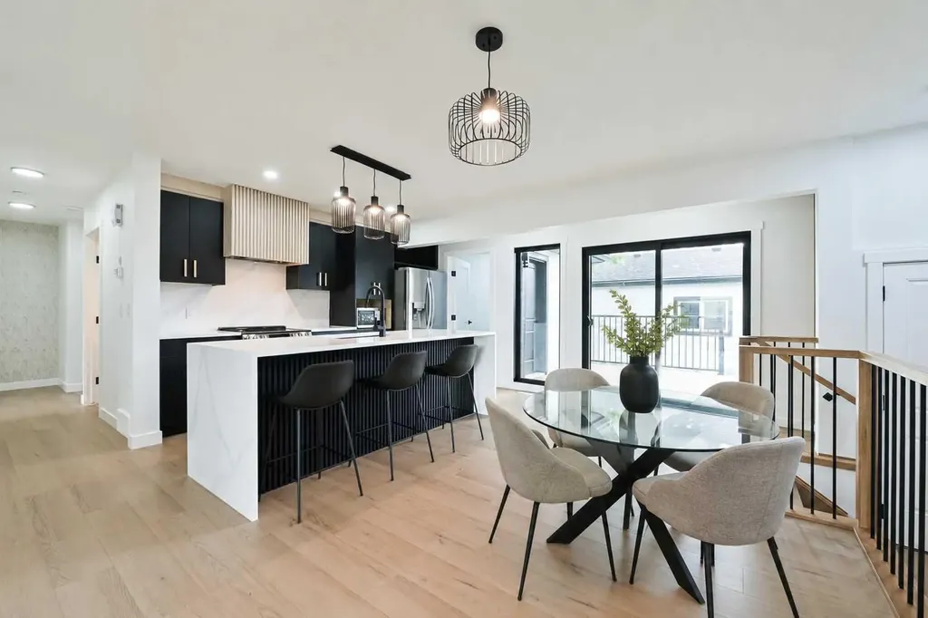 4940 45 Street SW Calgary AB T3E 3W4