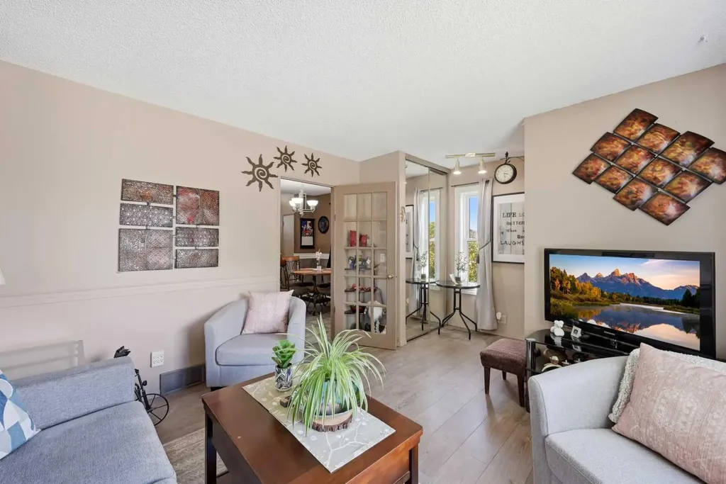 45 Taradale Close NE Calgary AB T3J 3E5