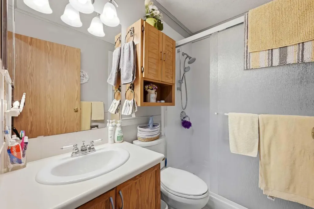 45 Taradale Close NE Calgary AB T3J 3E5