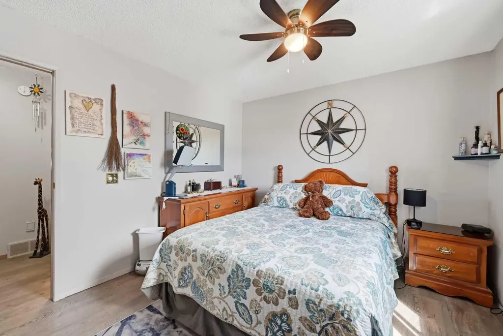 45 Taradale Close NE Calgary AB T3J 3E5